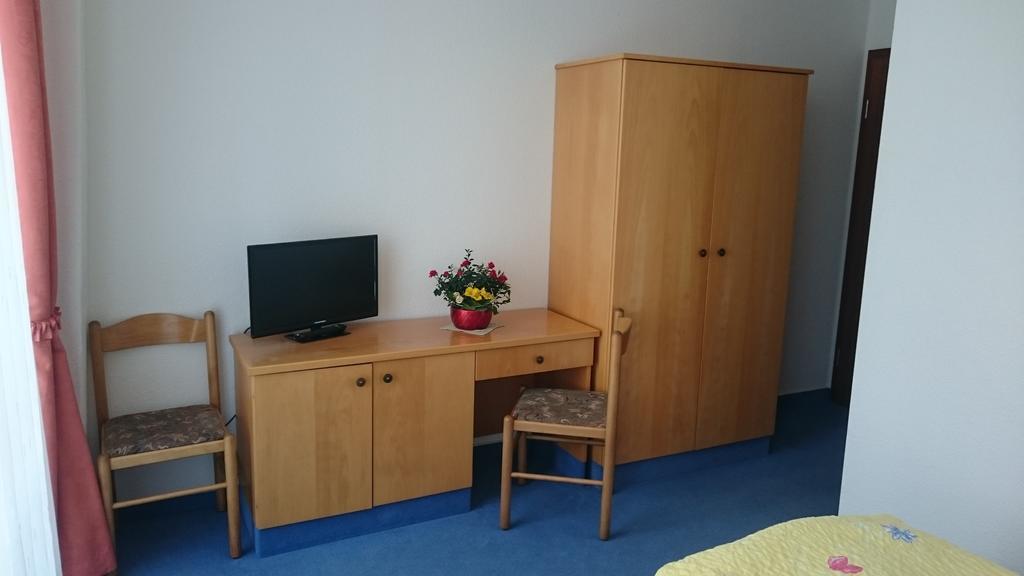 Pension Und Berggasthaus Kapellenstein 게예 객실 사진